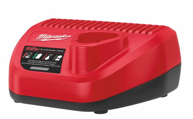 Lader til batterier M12. Milwaukee