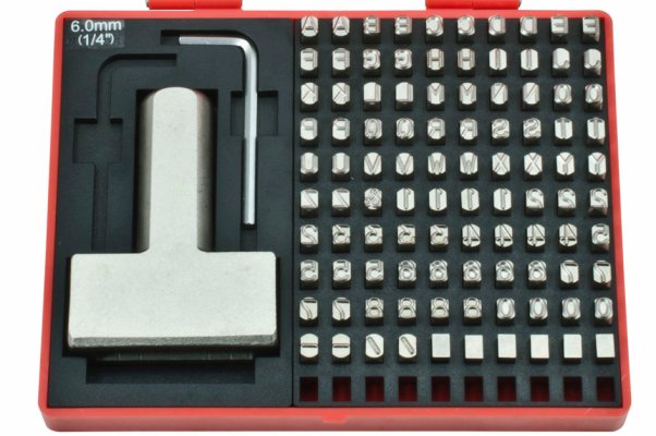 Ståltal- og bogstavsæt 6 mm.