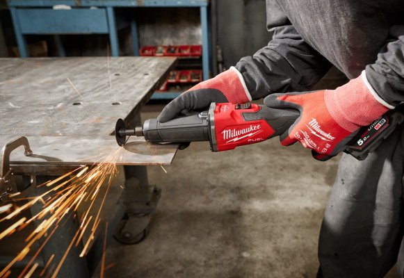 Ligesliber 18 V. FUEL. Milwaukee