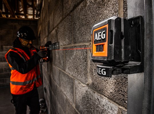 Krydslaser CLR2-15B. AEG