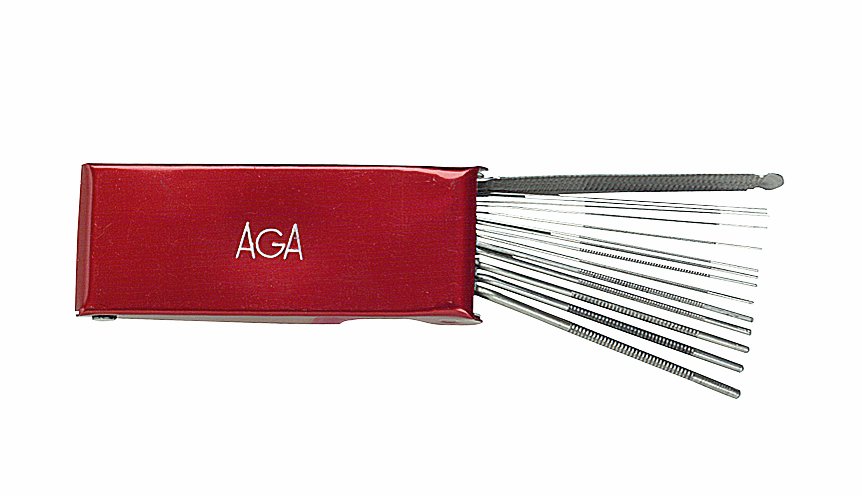 Rensenåle (0,4-2,5) kort i metalæske. AGA